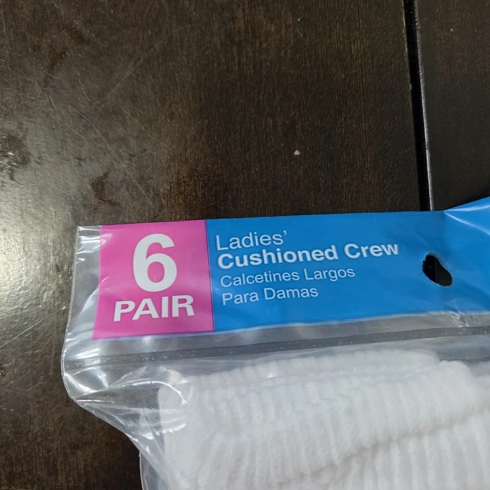 NEW Vintage Womens White Crew Socks 6 Pairs Comfort Toe Seam  Size 4-10